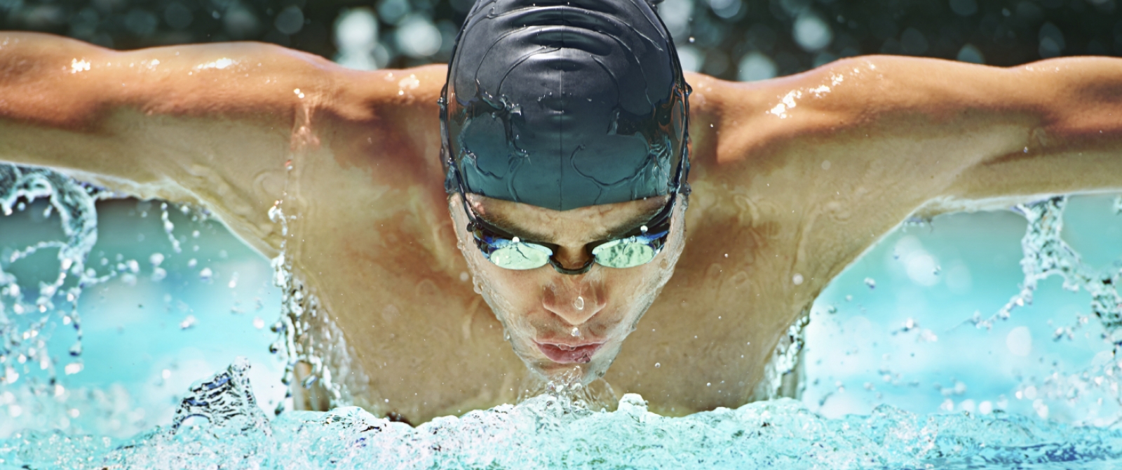Stadionbad_sportschwimmen © iStock